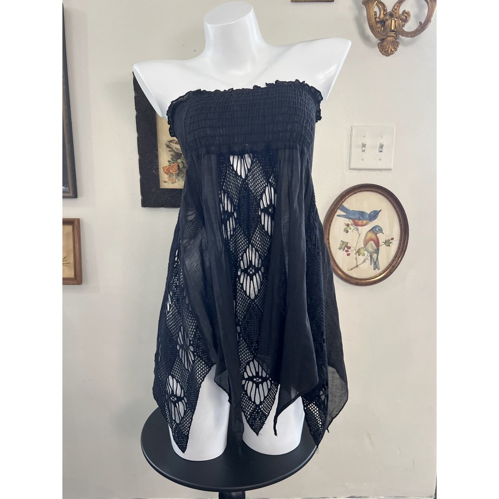 Vintage Jill Los Angeles Black Smocked Crochet Lace Handkerchief Hem Top Size M